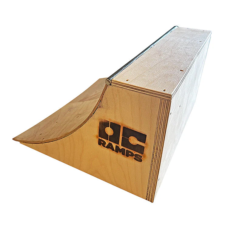 OC Ramps Fingerboard Quarter Pipe - Image 3