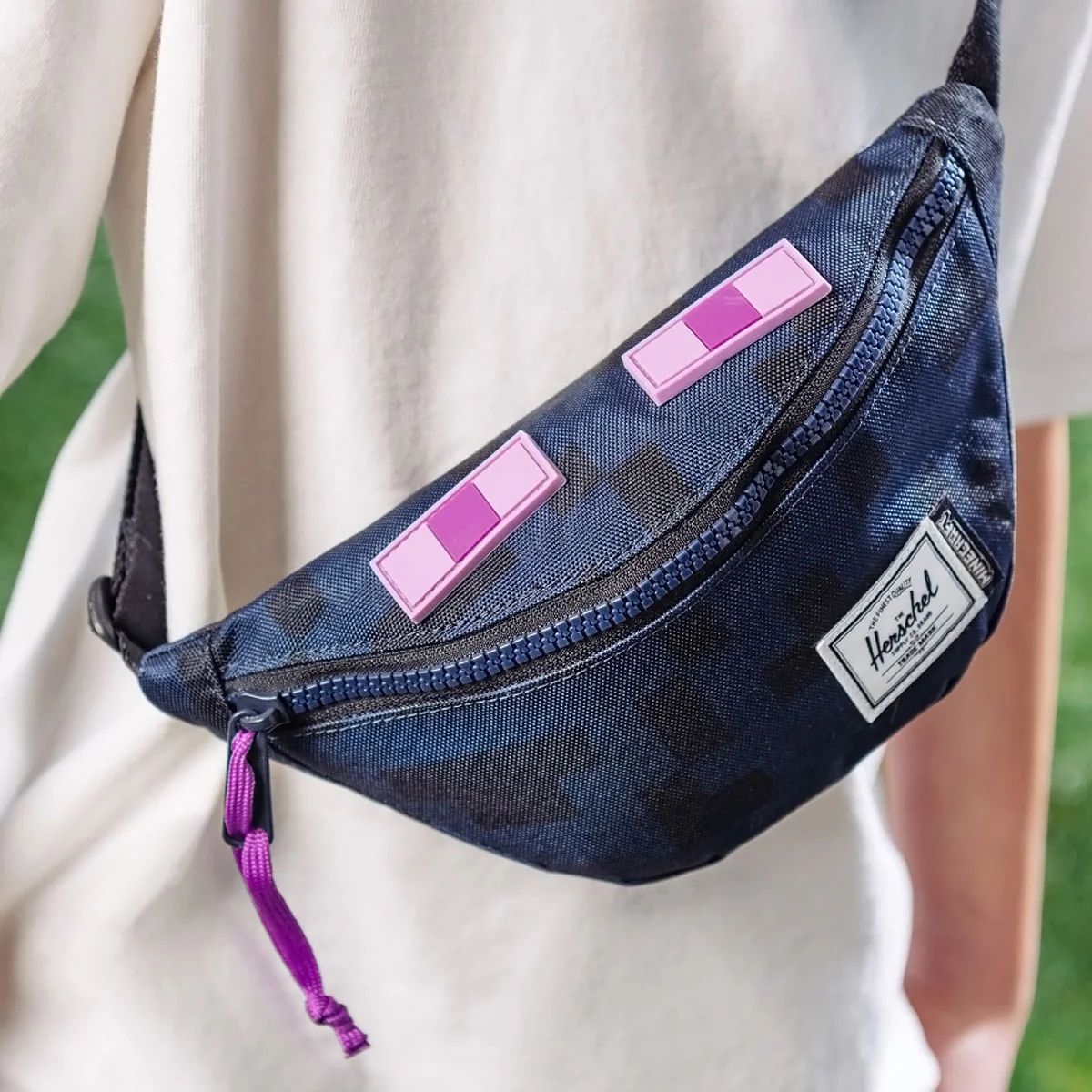 Herschel Supply x Minecraft Heritage Little Hip Pack - Enderman - Image 4